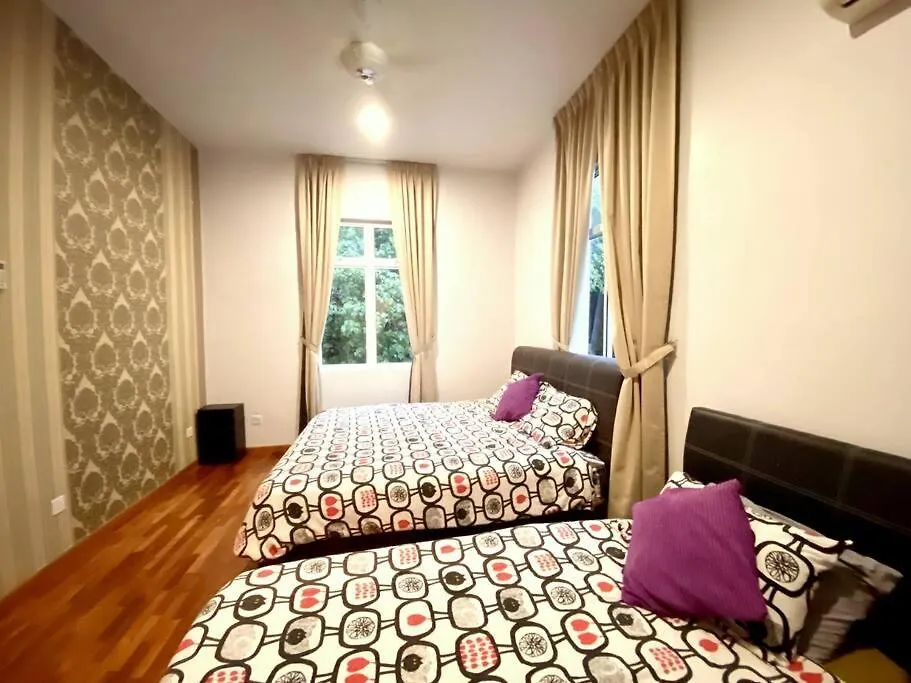 Shamrock Breeze Villa: Coastal Haven For 29 Guests Batu Ferringhi 0*,